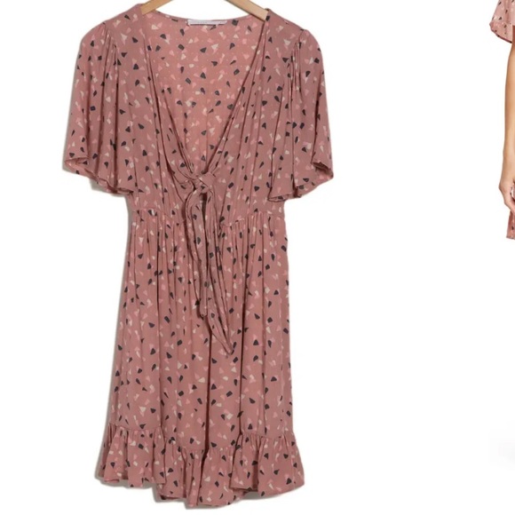 NWOT Lush Nordstrom Flutter Sleeve Flounce Mini Dress - Picture 2 of 7